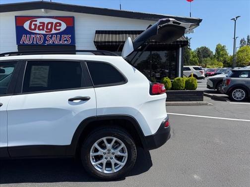 2017 Jeep Cherokee Sport