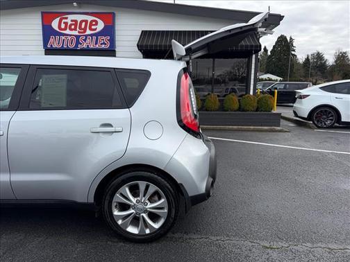 2015 Kia Soul +