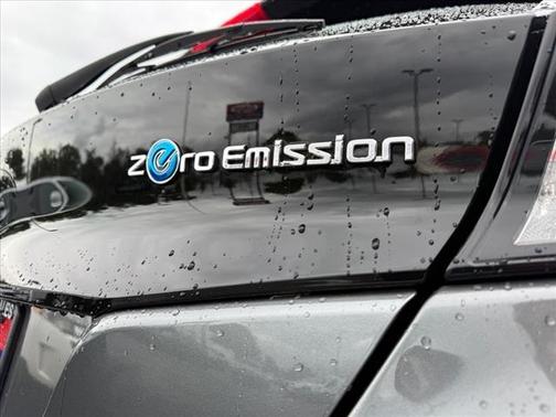 2020 Nissan Leaf SV