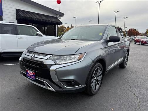 2020 Mitsubishi Outlander ES