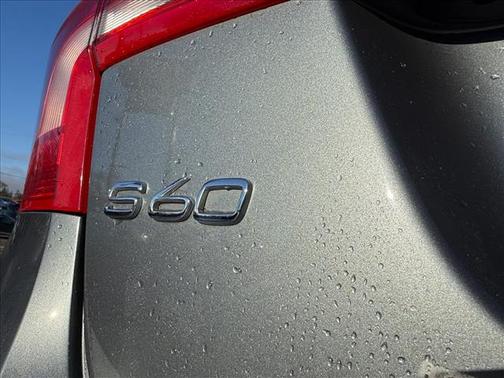 2016 Volvo S60 Cross Country T5 Platinum