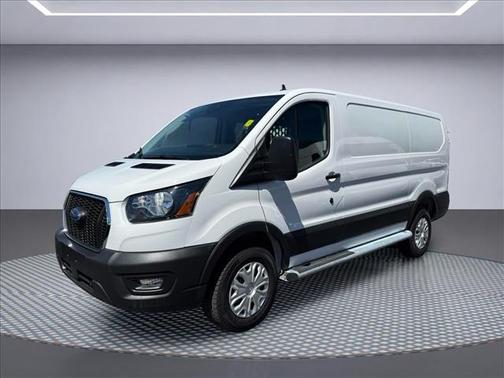 Oxford White 2025 Ford Transit-250 Base