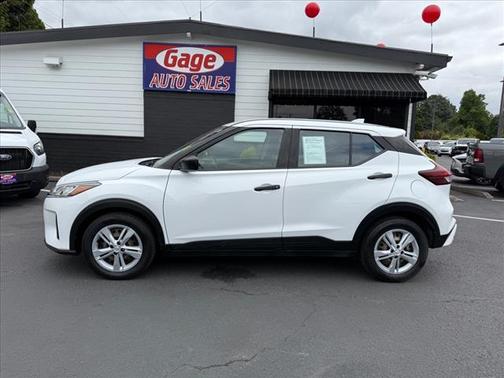 2022 Nissan Kicks S
