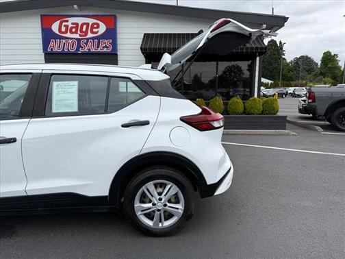 2022 Nissan Kicks S