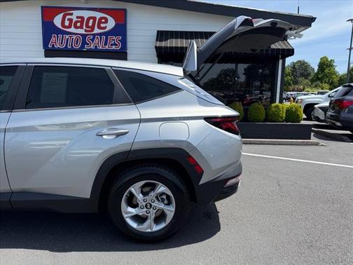 2022 Hyundai TUCSON SE