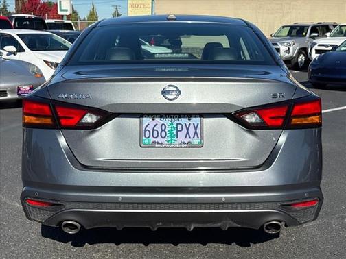 2020 Nissan Altima SR FWD