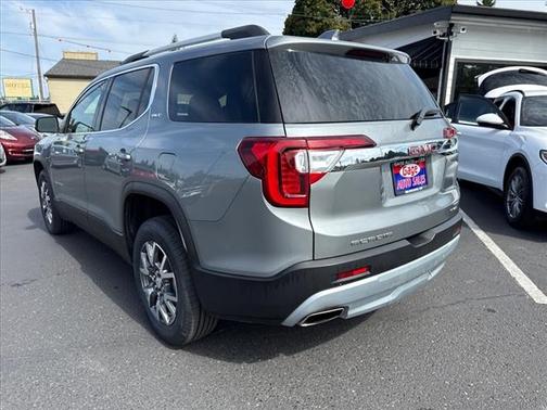 2023 GMC Acadia AWD SLT