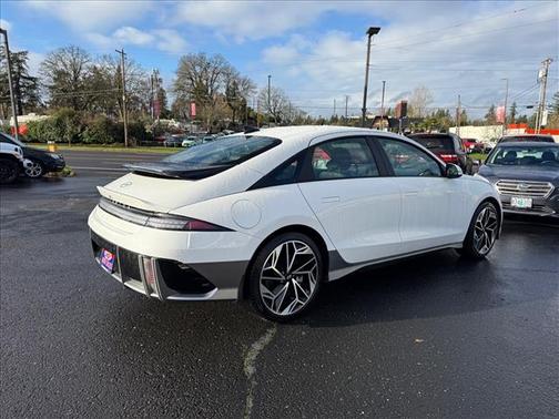 2024 Hyundai IONIQ 6 SEL