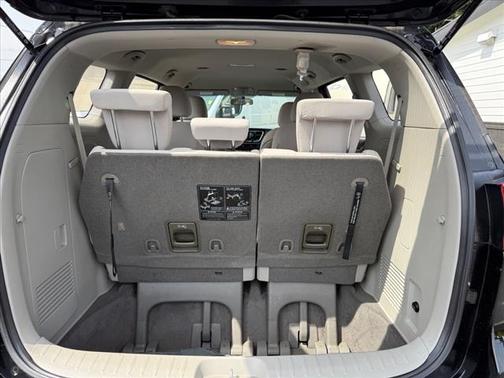 2018 Kia Sedona L