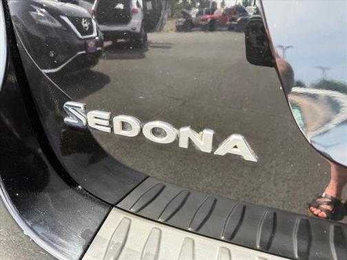 2018 Kia Sedona L