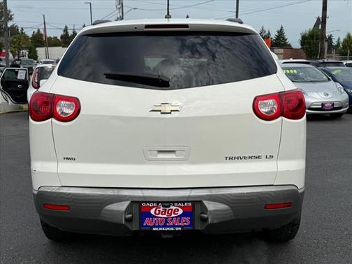 2011 Chevrolet Traverse LS