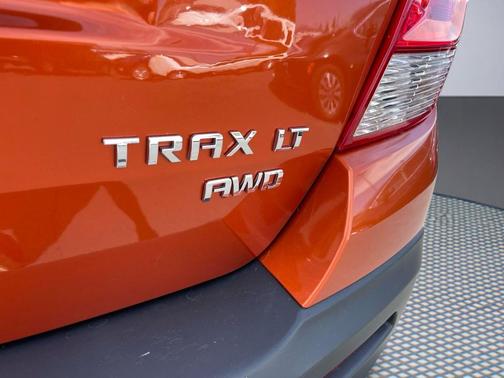 Orange Rock Metallic 2015 Chevrolet Trax LT