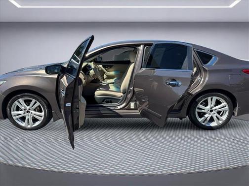 Java Metallic 2016 Nissan Altima 2.5 S