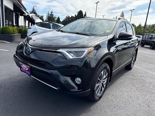2018 Toyota RAV4 Hybrid XLE
