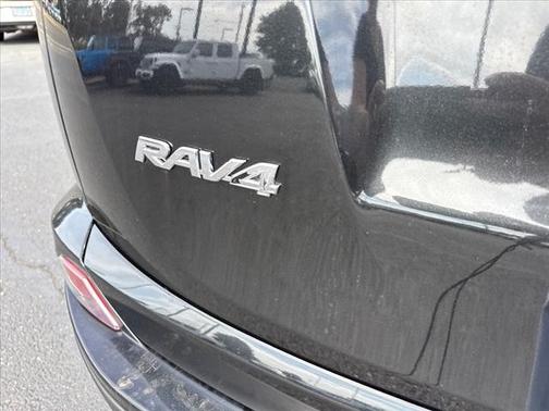 2018 Toyota RAV4 Hybrid XLE