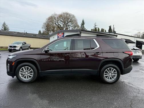 2022 Chevrolet Traverse LT Leather