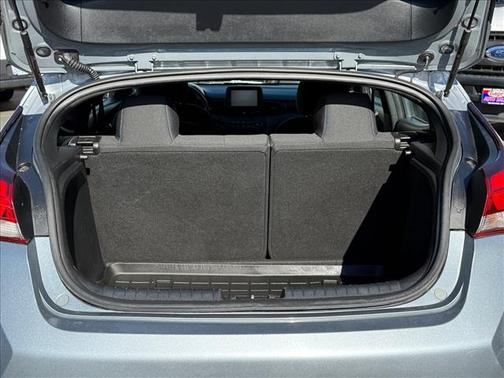 2019 Hyundai Veloster Base