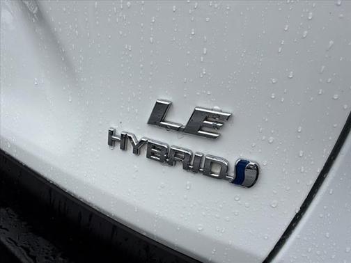 2020 Toyota RAV4 Hybrid LE