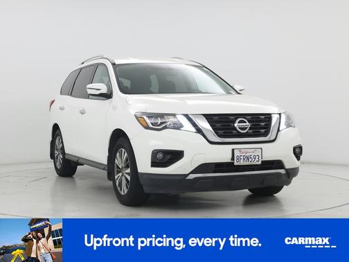 2018 Nissan Pathfinder SV