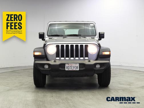 Silver 2018 Jeep Wrangler Unlimited Sport