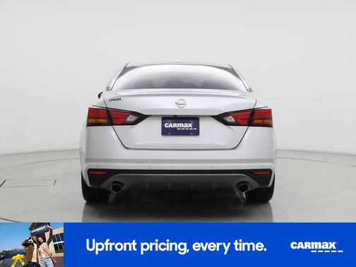 2022 Nissan Altima SR