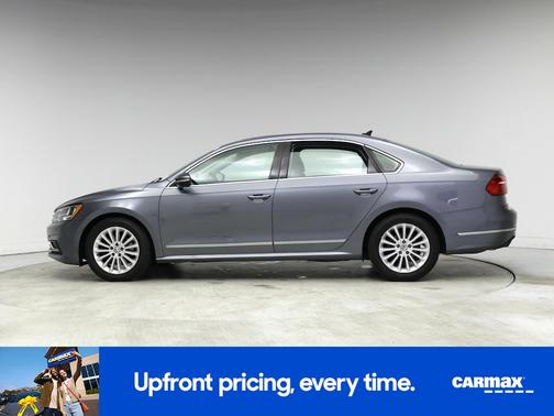 2016 Volkswagen Passat SE