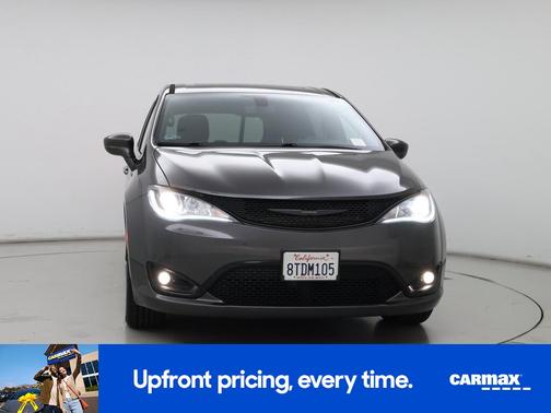 2020 Chrysler Pacifica Touring