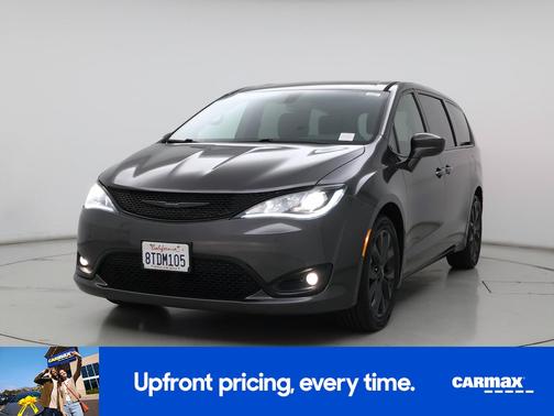 2020 Chrysler Pacifica Touring