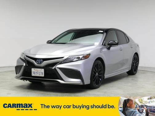 2022 Toyota Camry Hybrid XSE