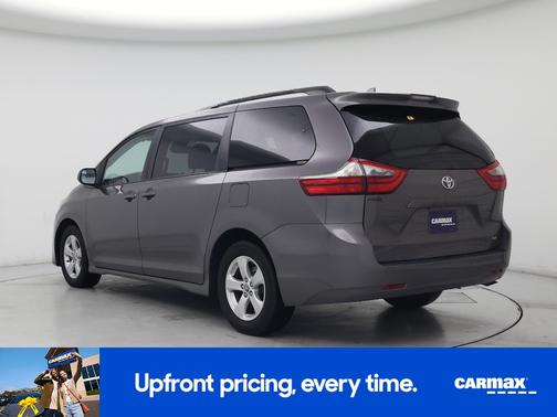 2020 Toyota Sienna LE