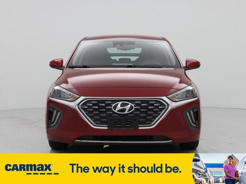 2022 Hyundai IONIQ Hybrid SE