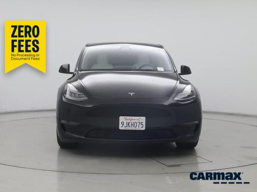 Black 2023 Tesla Model Y Performance