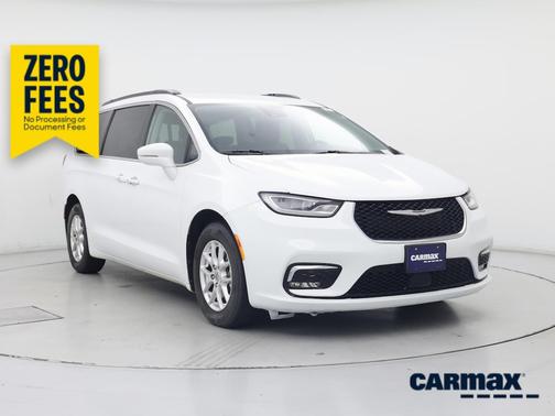 White 2022 Chrysler Pacifica Touring L
