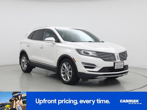 White 2017 Lincoln MKC Select