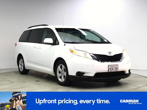 2014 Toyota Sienna LE