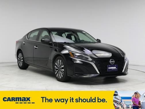 2023 Nissan Altima SV