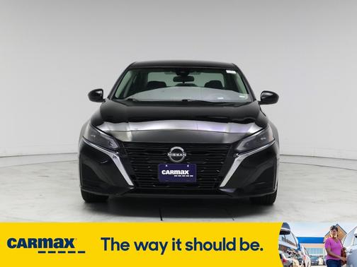 2023 Nissan Altima SV