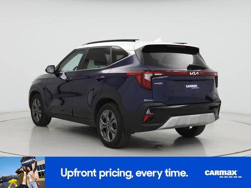Blue 2024 Kia Seltos S