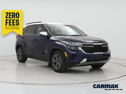 Blue 2024 Kia Seltos S