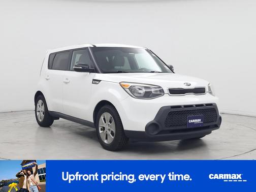 White 2014 Kia Soul +