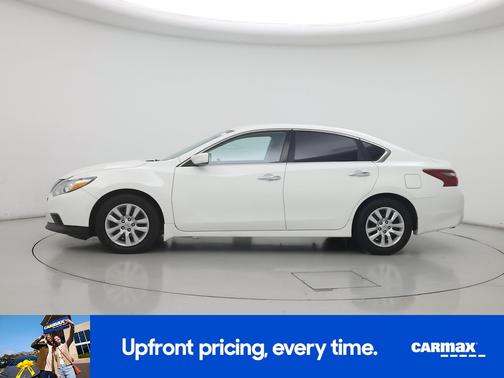 White 2018 Nissan Altima S