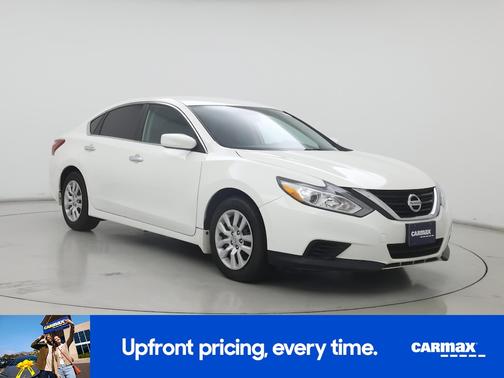 White 2018 Nissan Altima S