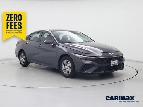 Gray 2024 Hyundai ELANTRA SE