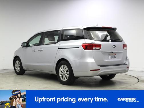 Silver 2017 Kia Sedona L