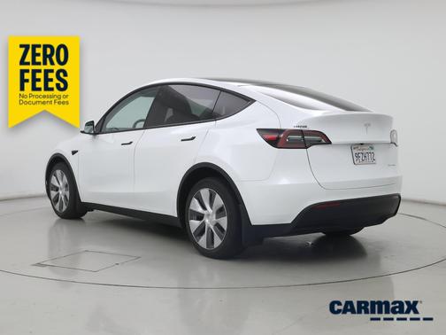 White 2023 Tesla Model Y Long Range