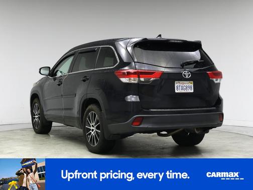 2017 Toyota Highlander SE