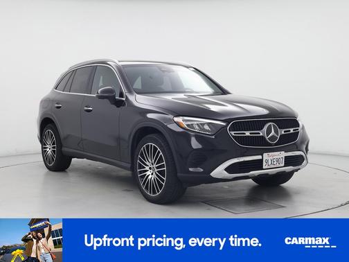 Black 2024 Mercedes-Benz GLC 300