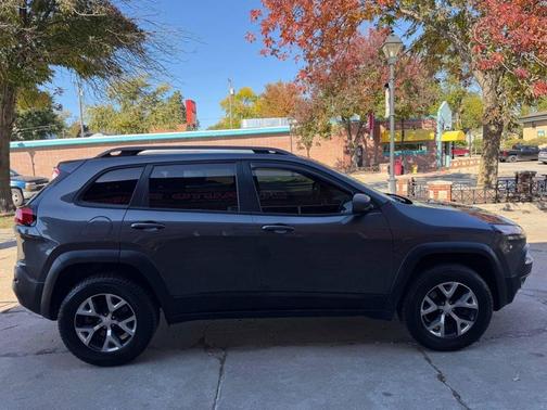 2017 Jeep Cherokee Trailhawk