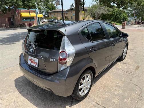 2014 Toyota Prius c Three