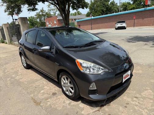 2014 Toyota Prius c Three